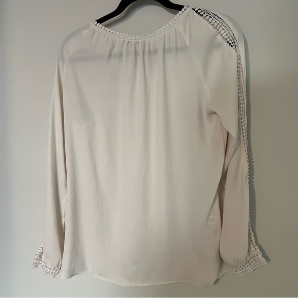 Blouse - Like New - Picture 5 of 5